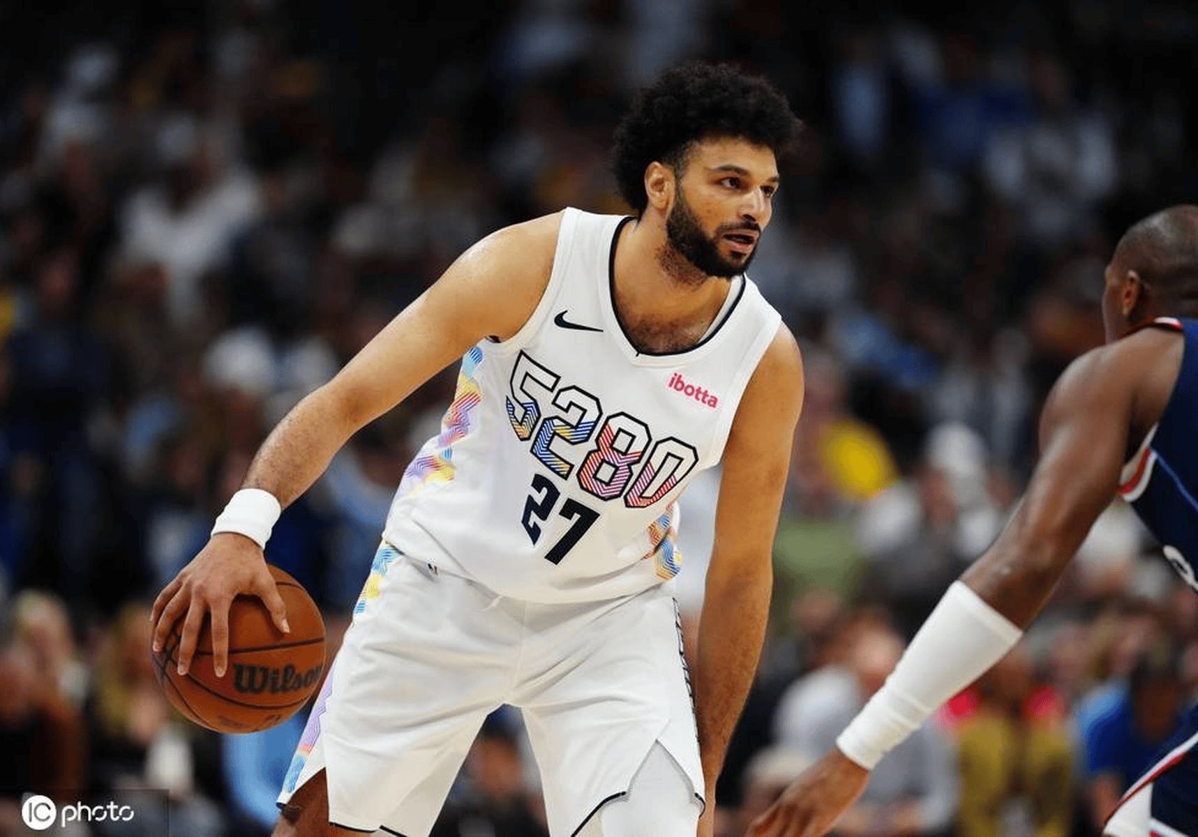 爱游戏-穆雷与50激战拜仁分钟，大比分获胜胜负难料！，莱万多夫斯基焦点对战全场沸腾不已的简单介绍-爱游戏