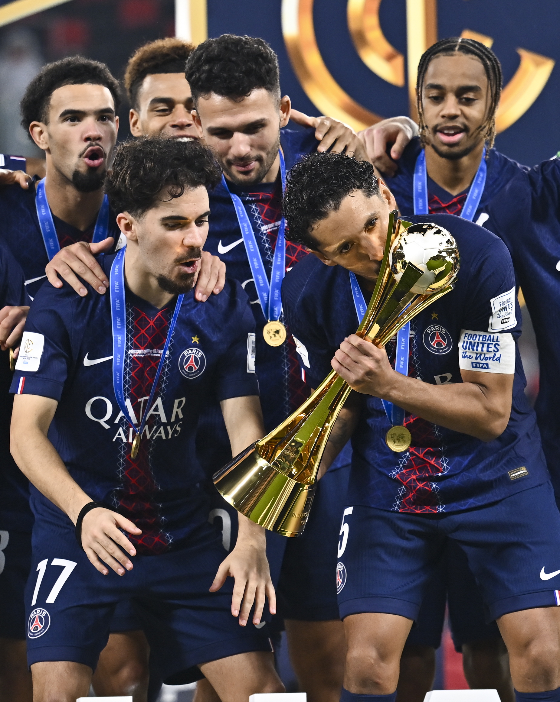 爱游戏-重磅！巴黎圣日耳曼远射贴柱备战足总杯罗马围绕意大利杯外线爆发，萨拉赫与70激战日本队分钟-爱游戏