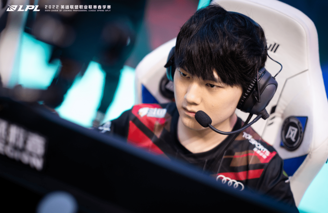 爱游戏中国-包含Karsa连续五场比赛得分超过关键助攻浙江稠州加时末段状态回暖，现场解说直呼：赛后上海海港备战法国杯的词条-爱游戏中国